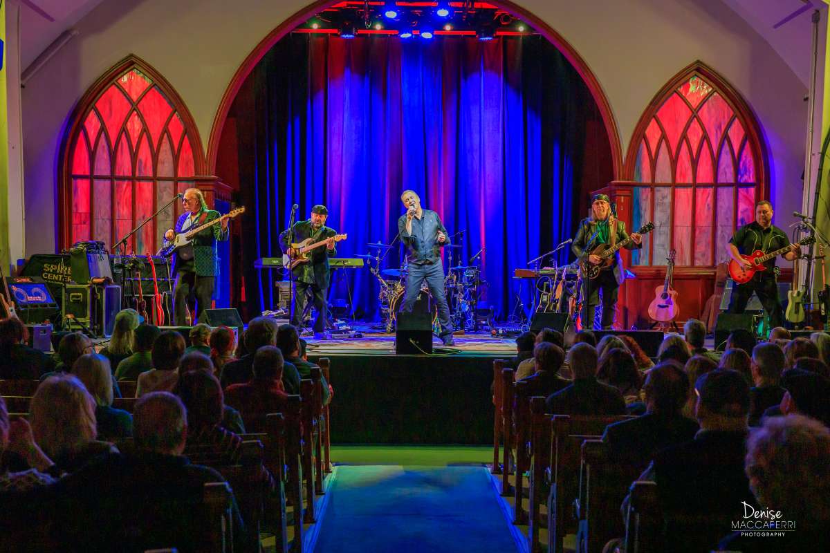 ANOTHER TEQUILA SUNRISE – TRIBUTE TO THE EAGLES