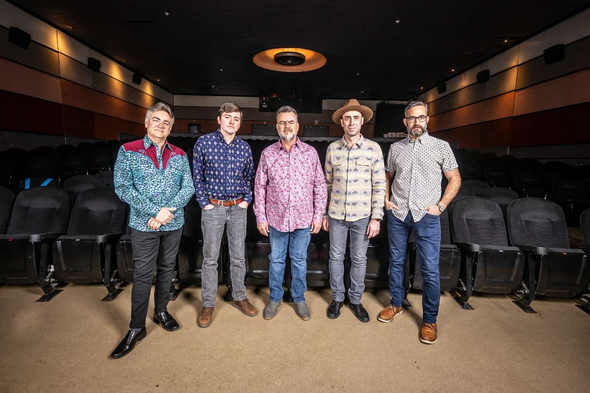 THE TRAVELIN’ MCCOURYS