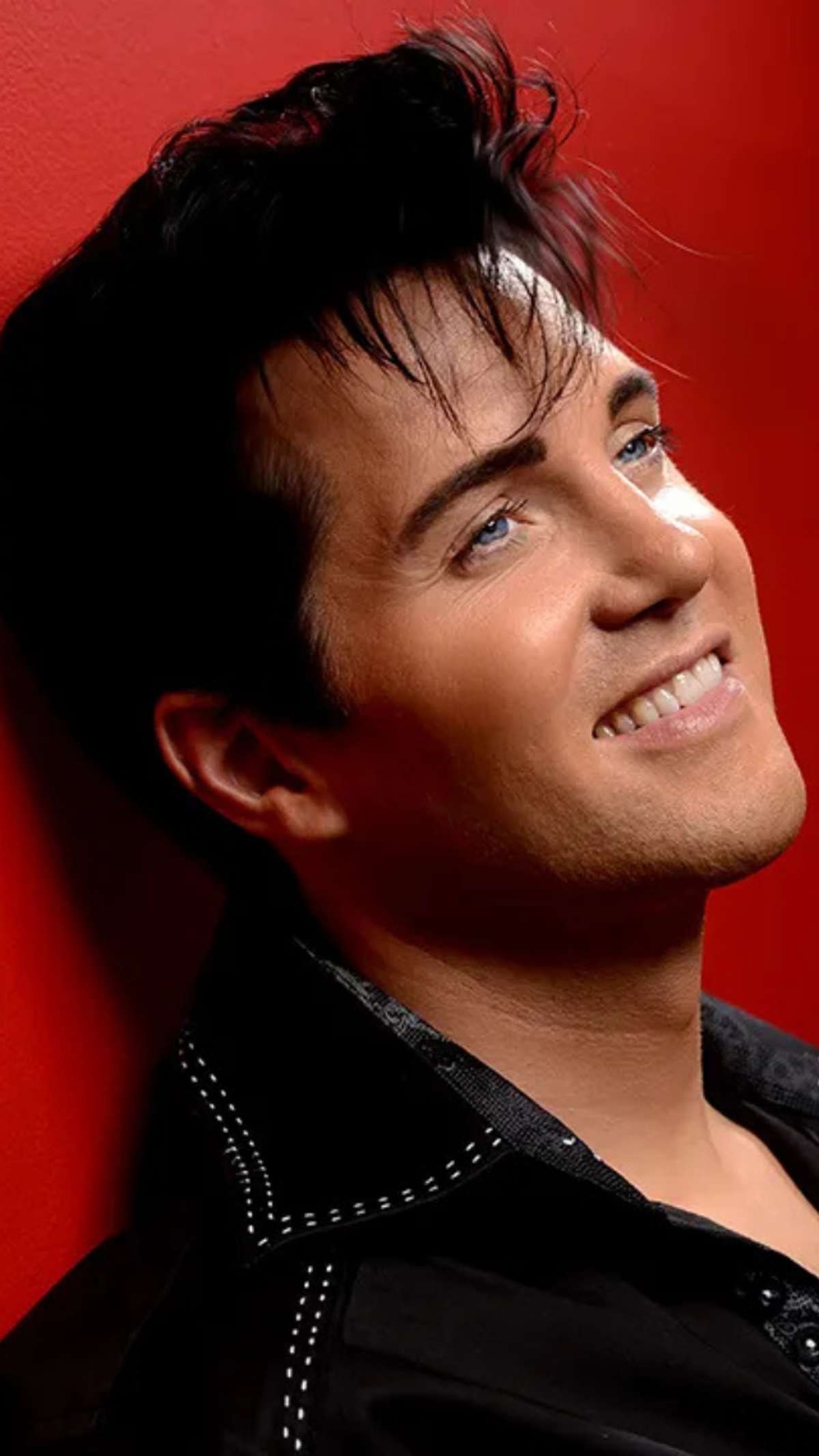 THE WORLD’S GREATEST ELVIS FT. TRAVIS LEDOYT